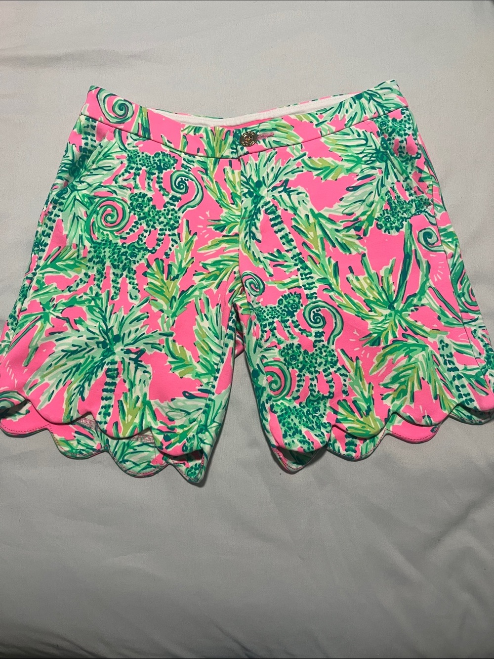 Lilly pulitzer pink and green tropical shorts 🐚🌺